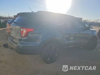 Trzecie zdjęcie samochodu z tyłu: 2018 FORD EXPLORER XLT VIN:1FM5K8D85JGC26070 - miniatura