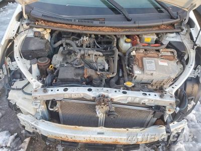 Zdjęcie 11 z 12 samochodu: 2013 TOYOTA PRIUS C VIN:JTDKDTB35D1544824 - miniatura