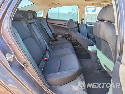 Zdjęcie 10 z 11 samochodu: 2017 HONDA CIVIC EX VIN:19XFC1F3XHE014368 - miniatura