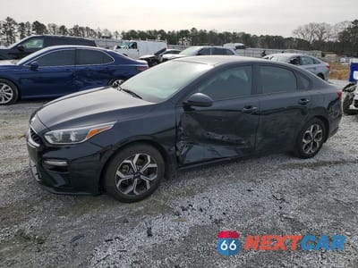 2020 KIA FORTE LXS 3KPF24AD1LE218683 - główne zdjęcie licytacji z USA - miniatura