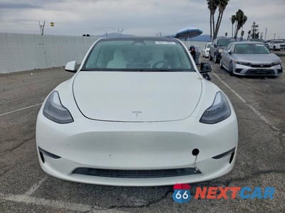 Piąte zdjęcie samochodu w środku: 2024 TESLA MODEL Y VIN:7SAYGDED7RF096969 - miniatura