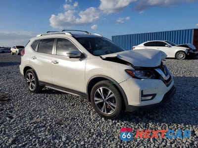 Czwarte zdjęcie samochodu z boku: 2019 NISS ROGUE SV VIN:JN8AT2MT2KW267012 - miniatura