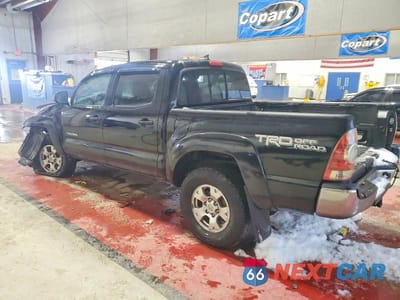 Drugie zdjęcie samochodu z przodu: 2015 TOYOTA TACOMA DOUBLE CAB VIN:3TMLU4EN6FM183651 - miniatura