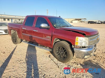 Czwarte zdjęcie samochodu z boku: 2013 CHEVROLET SILVERADO C1500 LT VIN:3GCPCSE01DG145060 - miniatura