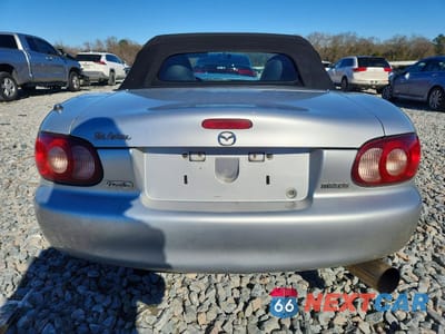 Zdjęcie 6 z 13 samochodu: 2001 MAZDA MX-5 MIATA BASE VIN:JM1NB353010207509 - miniatura
