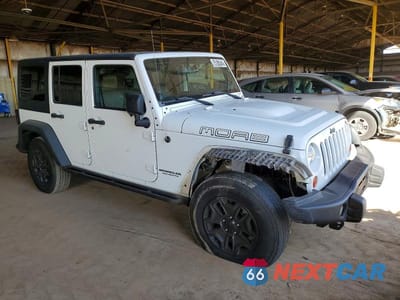 Czwarte zdjęcie samochodu z boku: 2013 JEEP WRANGLER UNLIMITED SAHARA VIN:1C4BJWEG5DL613413 - miniatura