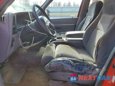 Zdjęcie 7 z 13 samochodu: 1993 FORD EXPLORER VIN:1FMDU34XXPUA37182 - miniatura