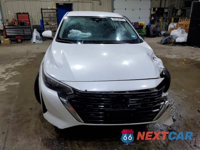 Piąte zdjęcie samochodu w środku: 2025 NISSAN SENTRA SV VIN:3N1AB8CV1SY327216 - miniatura