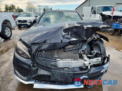 Piąte zdjęcie samochodu w środku: 2016 MERCEDES-BENZ C 300 4MATIC VIN:55SWF4KB4GU168913 - miniatura