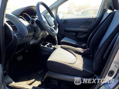 Zdjęcie 7 z 12 samochodu: 2008 HONDA FIT VIN:JHMGD38458S021842 - miniatura