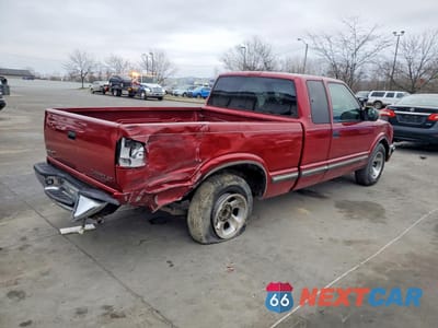 Trzecie zdjęcie samochodu z tyłu: 2001 CHEVROLET S TRUCK S10 VIN:1GCCS195318152675 - miniatura