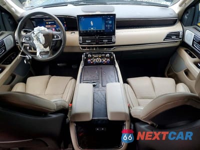 Zdjęcie 8 z 12 samochodu: 2024 LINCOLN NAVIGATOR RESERVE VIN:5LMJJ2LG5REL16296 - miniatura