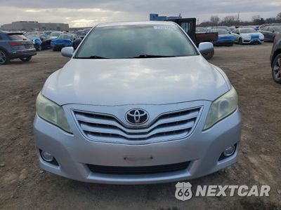 Piąte zdjęcie samochodu w środku: 2011 TOYOTA CAMRY BASE VIN:4T4BF3EK7BR120314 - miniatura