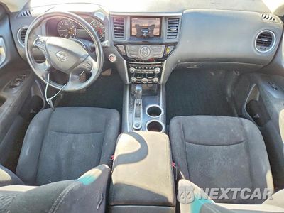Zdjęcie 8 z 13 samochodu: 2016 NISSAN PATHFINDER SV VIN:5N1AR2MM8GC605682 - miniatura