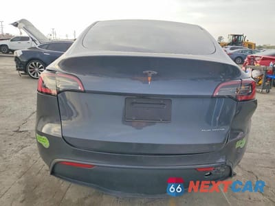 Zdjęcie 6 z 13 samochodu: 2023 TESLA MODEL Y VIN:7SAYGDEE6PA117037 - miniatura