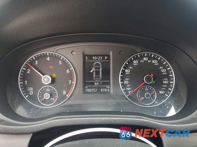Zdjęcie 9 z 13 samochodu: 2014 VOLKSWAGEN PASSAT SE VIN:1VWBP7A38EC015337 - miniatura