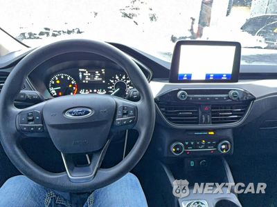 Zdjęcie 9 z 10 samochodu: 2020 FORD ESCAPE SE VIN:1FMCU0G6XLUA69542 - miniatura
