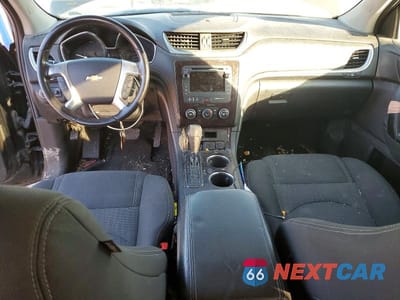 Zdjęcie 8 z 13 samochodu: 2017 CHEVROLET TRAVERSE LT VIN:1GNKVGKD3HJ272512 - miniatura
