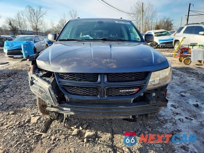 Piąte zdjęcie samochodu w środku: 2018 DODGE JOURNEY SE VIN:3C4PDCAB6JT530627 - miniatura