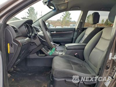 Zdjęcie 7 z 13 samochodu: 2013 KIA SORENTO LX VIN:5XYKT3A12DG409030 - miniatura