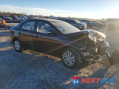Czwarte zdjęcie samochodu z boku: 2010 KIA FORTE EX VIN:KNAFU4A24A5100500 - miniatura
