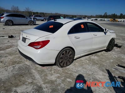 Trzecie zdjęcie samochodu z tyłu: 2019 MERCEDES-BENZ CLA 250 VIN:WDDSJ4EB1KN752115 - miniatura