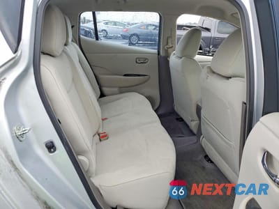 Zdjęcie 10 z 13 samochodu: 2012 NISSAN LEAF SV VIN:JN1AZ0CP6CT015823 - miniatura