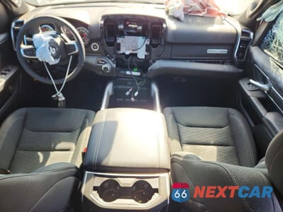Zdjęcie 8 z 12 samochodu: 2025 RAM 1500 LONE STAR 4X2 6'4 BOX VIN:1C6RREBP3SN590633 - miniatura