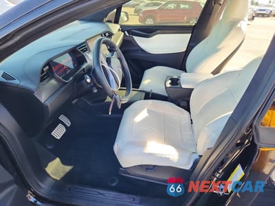 Zdjęcie 7 z 12 samochodu: 2019 TESLA MODEL X VIN:5YJXCBE48KF186792 - miniatura