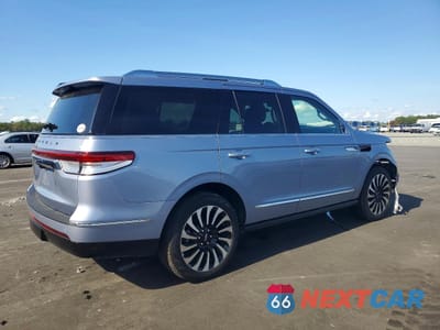 Trzecie zdjęcie samochodu z tyłu: 2024 LINCOLN NAVIGATOR BLACK LABEL VIN:5LMJJ2TG8REL19970 - miniatura