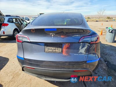 Zdjęcie 6 z 12 samochodu: 2023 TESLA MODEL Y VIN:7SAYGDEE6PA120651 - miniatura