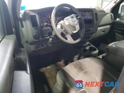Zdjęcie 8 z 13 samochodu: 2021 NISSAN NV 2500 UTILITY / SERVICE VAN VIN:1N6BF0LY5MN804809 - miniatura