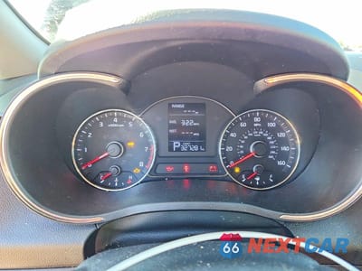 Zdjęcie 9 z 12 samochodu: 2016 KIA FORTE LX VIN:KNAFK4A63G5487039 - miniatura
