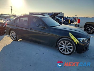 Czwarte zdjęcie samochodu z boku: 2018 BMW 320 I VIN:WBA8E1G5XJNU90492 - miniatura