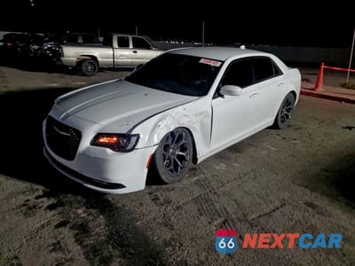 2019 CHRYSLER 300 S 2C3CCABG3KH708086 - główne zdjęcie licytacji z USA - miniatura