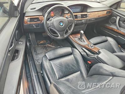 Zdjęcie 8 z 12 samochodu: 2009 BMW 328 XI VIN:WBAWC33519PU84725 - miniatura