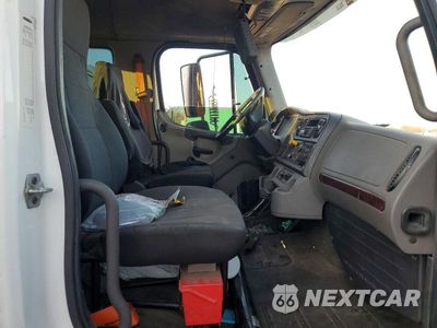 Piąte zdjęcie samochodu w środku: 2018 FREIGHTLINER BUSINESS CLASS M2 ROLLBACK TRUCK VIN:3ALACXFE0JDJX3814 - miniatura