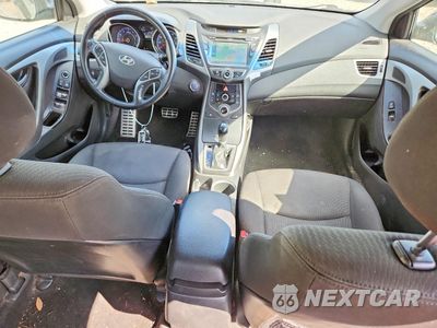 Zdjęcie 8 z 13 samochodu: 2016 HYUNDAI ELANTRA SE VIN:KMHDH4AH5GU521798 - miniatura