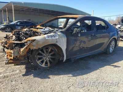 2020 TOYOTA CAMRY LE 4T1C11AK1LU344526 - główne zdjęcie licytacji z USA - miniatura