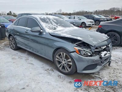 Czwarte zdjęcie samochodu z boku: 2017 MERCEDES-BENZ C 300 4MATIC VIN:55SWF4KB4HU183297 - miniatura