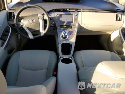 Zdjęcie 8 z 13 samochodu: 2015 TOYOTA PRIUS VIN:JTDKN3DU0F1881598 - miniatura
