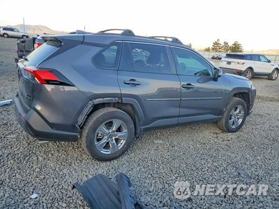 Trzecie zdjęcie samochodu z tyłu: 2024 TOYOTA RAV4 XLE VIN:2T3RWRFV6RW201732 - miniatura