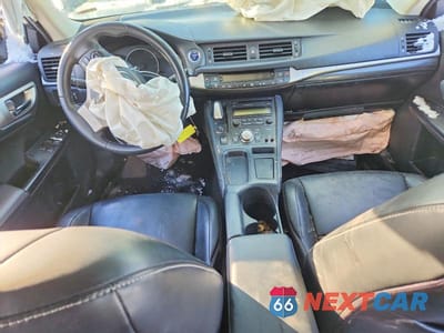 Zdjęcie 8 z 11 samochodu: 2015 LEXUS CT 200 VIN:JTHKD5BH7F2224150 - miniatura