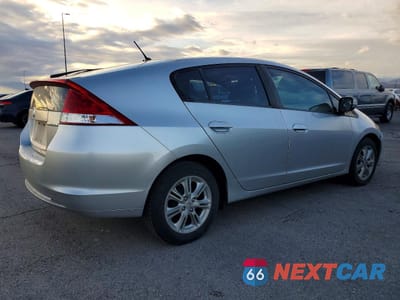 Trzecie zdjęcie samochodu z tyłu: 2011 HONDA INSIGHT EX VIN:JHMZE2H70BS000155 - miniatura