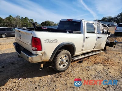 Trzecie zdjęcie samochodu z tyłu: 2018 RAM 2500 ST VIN:3C6UR5CJ2JG296958 - miniatura