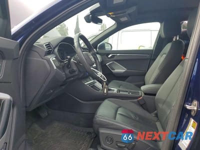 Zdjęcie 7 z 13 samochodu: 2022 AUDI Q3 VIN:WA1EECF36N1111299 - miniatura