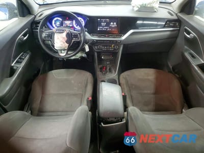 Zdjęcie 8 z 13 samochodu: 2021 KIA NIRO LX VIN:KNDCB3LC6M5488586 - miniatura