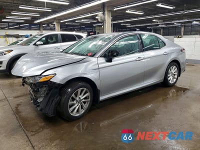 2023 TOYOTA CAMRY LE 4T1C11AK9PU803713 - główne zdjęcie licytacji z USA - miniatura