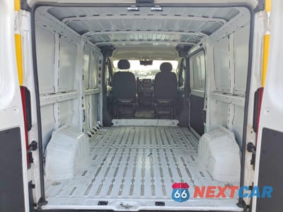 Zdjęcie 10 z 13 samochodu: 2024 RAM PROMASTER 1500 DELIVERY VAN VIN:3C6LRVAG7RE145527 - miniatura