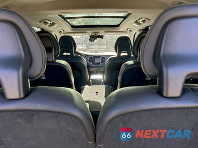 Zdjęcie 9 z 10 samochodu: 2016 VOLVO XC90 T6 VIN:YV4A22PLXG1034524 - miniatura